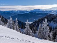 Winterliche Fernsicht nahe der Bergstation
